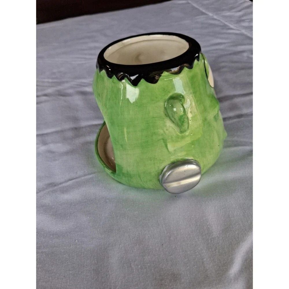 N/A frankenstein candle